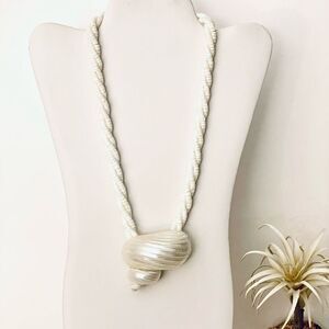 Gorgeous Ivory white off Pearl Natural Seashell Sea  Shell 12” Drop Necklace